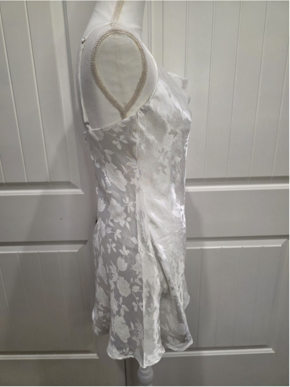 Lulu's Close to Your Heart White Satin Jacquard Cowl Slip Dress Sz M Beach Bride - Picture 6 of 11